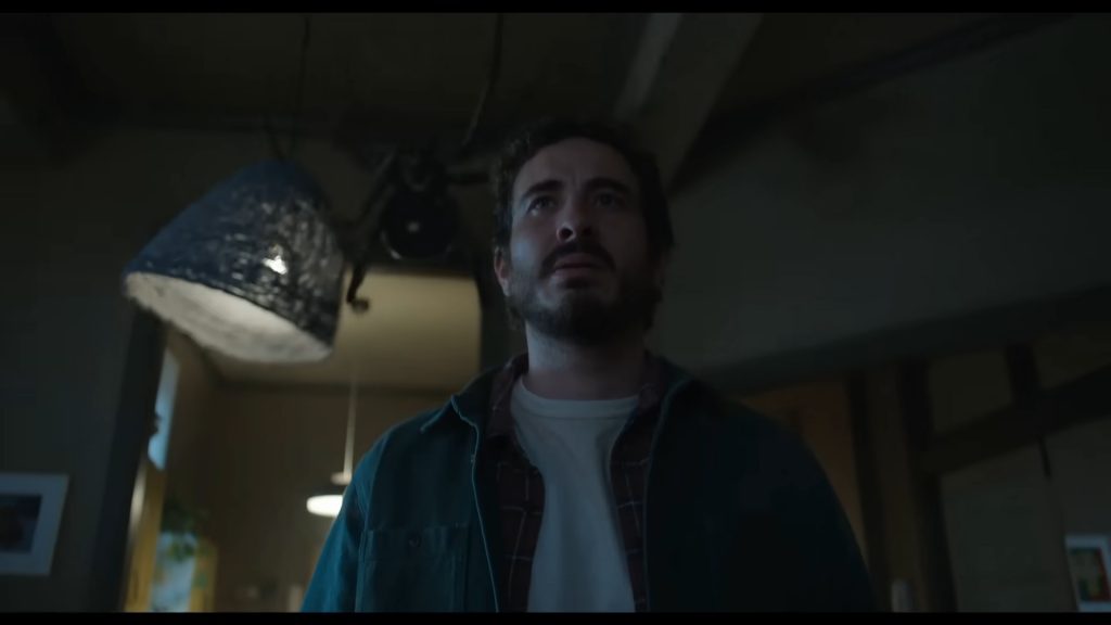 A screenshot from killer animal horror movie Sting (2024)