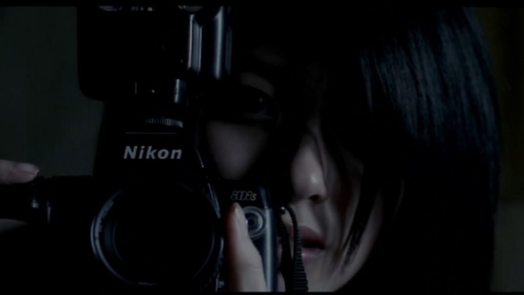 A screenshot from Hong Kong horror movie Ab-Normal Beauty (2004)