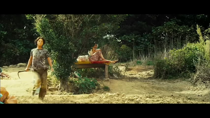 A screenshot from South Korean horror movie Bedevilled (2010)