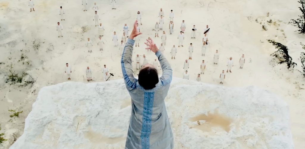 A screenshot from horror movie Midsommar (2019)