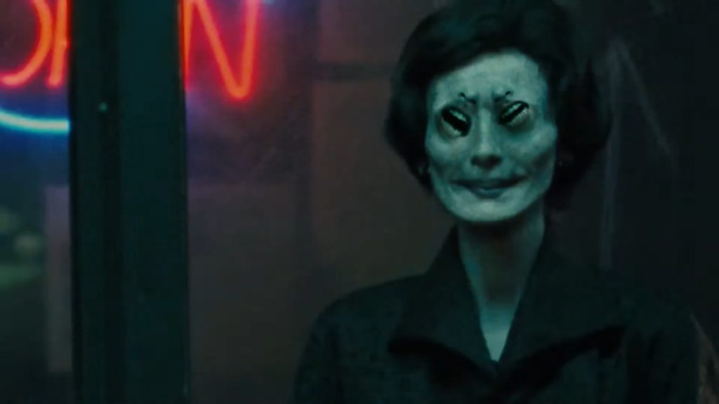 A screenshot from horror movie remake One Missed Call (2008)