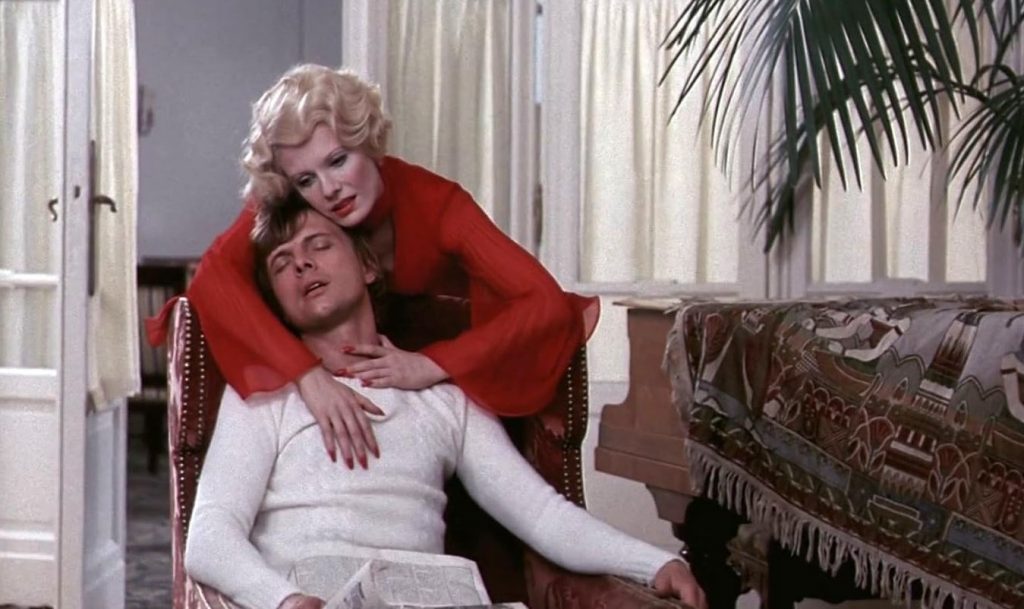 A screenshot from Belgian horror movie Daughters of Darkness (1971)