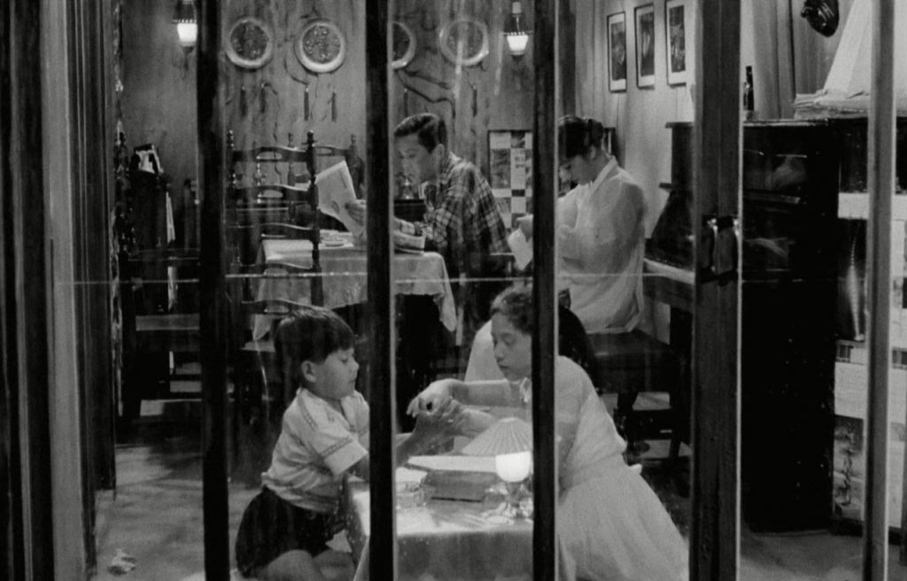 A screenshot from South Korean Horror Movie The Housemaid (1960)